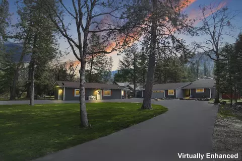 285 Avenue De Teresa, Grants Pass, OR 97526