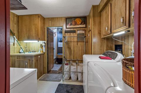 61139 Chuckanut Dr, Bend, OR 97702 photo 11