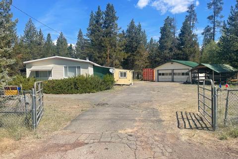 15888 6th St, La Pine, OR 97739