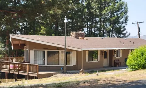 1604 Kimberly Dr, Klamath Falls, OR 97603