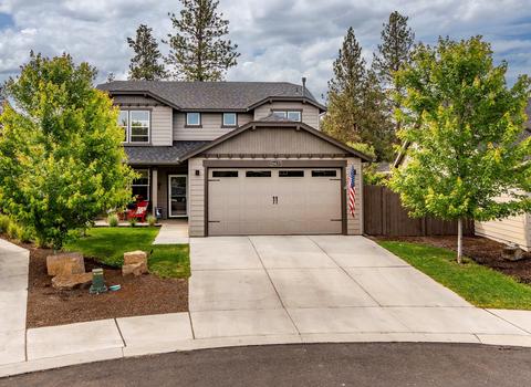 20637 SE Meadowsweet Dr, Bend, OR 97702