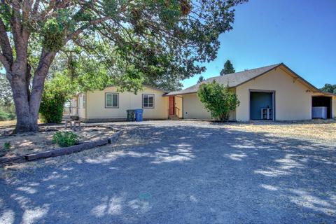 7737 Gold Ray Rd, Central Point, OR 97502