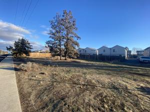 3040 SW Obsidian Ave, Redmond, OR 97756