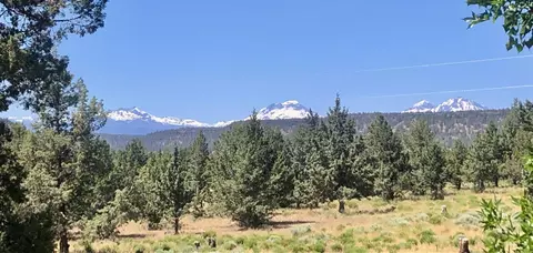 70955 NW Lower Bridge Way, Terrebonne, OR 97760