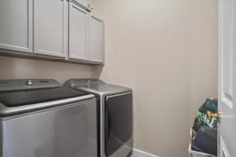348 Brookhaven Dr, Central Point, OR 97502 photo 9