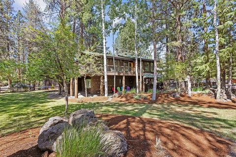 266 W Sisters View Dr, Sisters, OR 97759