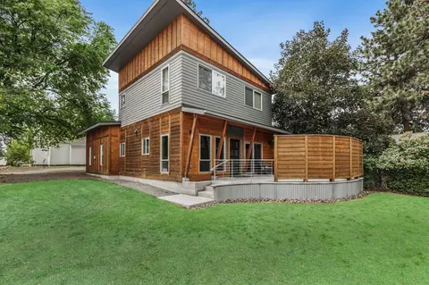 1405 NW Newport Ave, Bend, OR 97703