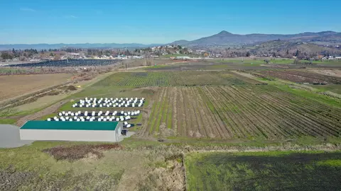 794 Hartley Rd, Phoenix, OR 97535