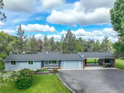 63105 Douglas Ln, Bend, OR 97701 photo 2