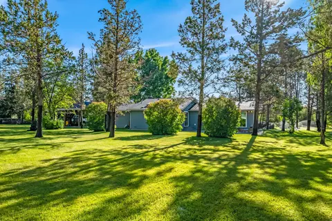 63105 Douglas Ln, Bend, OR 97701 photo 25
