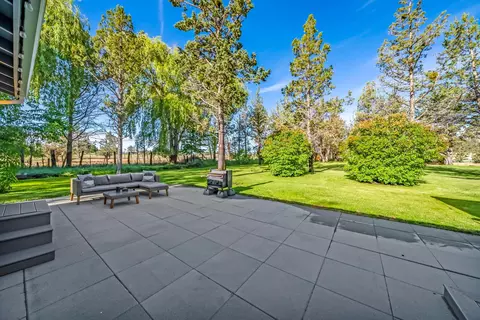 63105 Douglas Ln, Bend, OR 97701 photo 31