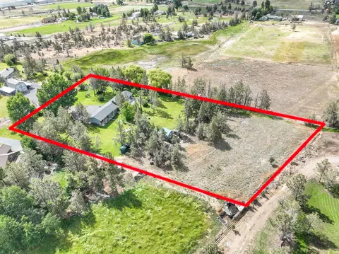 63105 Douglas Ln, Bend, OR 97701 photo 17