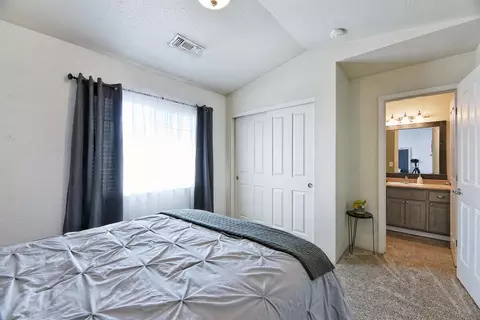 354 Live Oak Loop, Central Point, OR 97502 photo 21