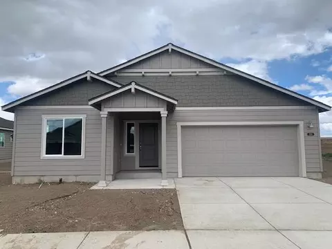 1291 NW Willow Parkway Rd #84, Madras, OR 97741