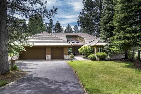 57635 Tan Oak Ln #13, Sunriver, OR 97707