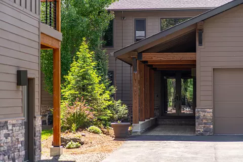 15120 Yellow Pine Loop, Bend, OR 97707 photo 8