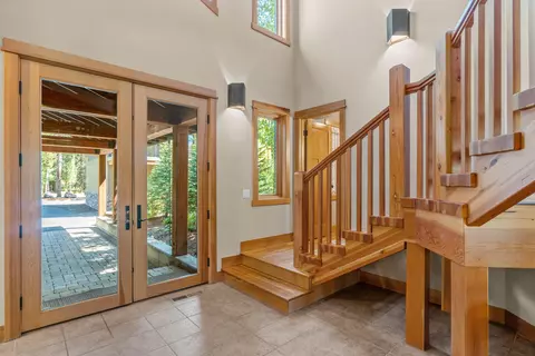 15120 Yellow Pine Loop, Bend, OR 97707 photo 11
