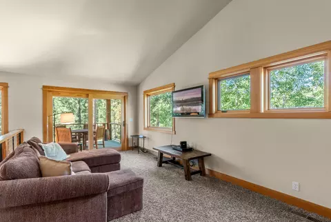 15120 Yellow Pine Loop, Bend, OR 97707 photo 38