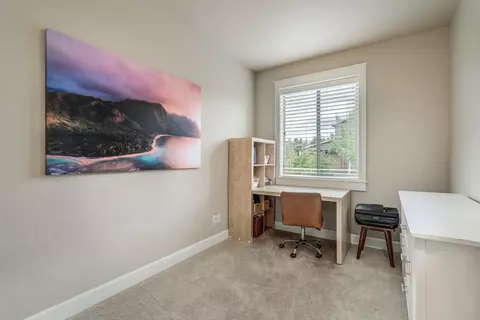 61124 SE Stari Most Loop, Bend, OR 97702 photo 14