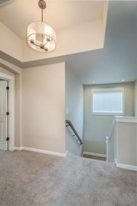 61124 SE Stari Most Loop, Bend, OR 97702 photo 17