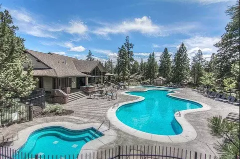61124 SE Stari Most Loop, Bend, OR 97702 photo 40