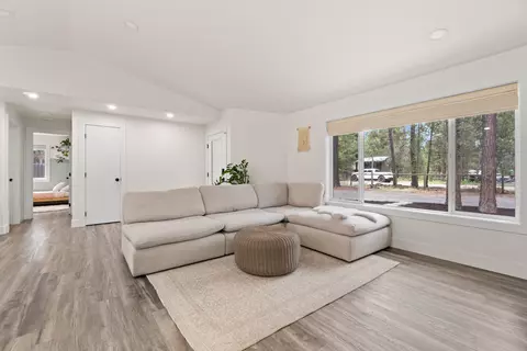 16981 Indio Rd, Bend, OR 97707 photo 9