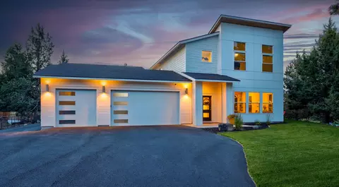61905 Skyline View Dr, Bend, OR 97702 photo 1