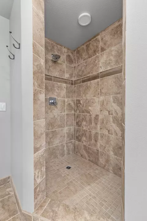 657 Greenleaf Dr, Eagle Point, OR 97524 photo 23