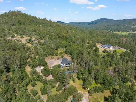 657 Greenleaf Dr, Eagle Point, OR 97524 photo 54