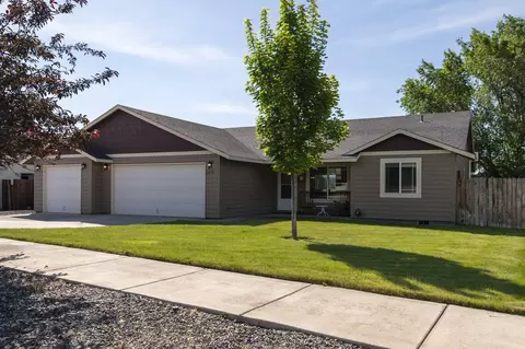 2474 NE Bobbi Pl, Prineville, OR 97754