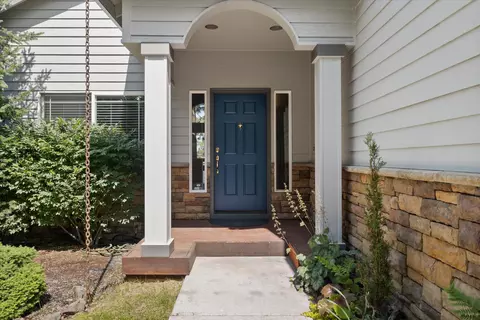 19936 Heron Loop, Bend, OR 97702 photo 3