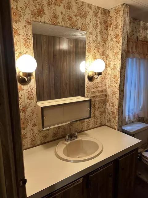 310 Hamilton Ave, Cave Junction, OR 97523 photo 21