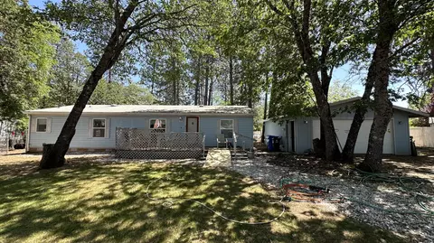602 Deer Park Ln, Shady Cove, OR 97539