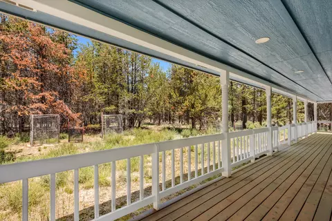 1026 Yoke Rd, La Pine, OR 97739 photo 24