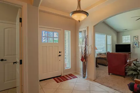 983 Black Wolf Ln, Eagle Point, OR 97524 photo 6