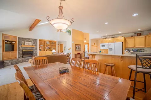 57655 Aspen Ln, Sunriver, OR 97707