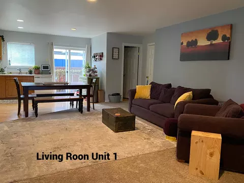 1114 NE Kayak Loop, Bend, OR 97701 photo 5