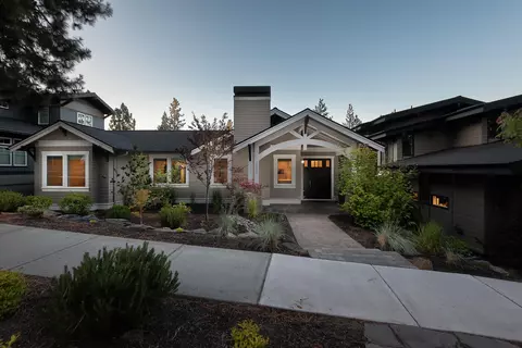 2272 NW Lemhi Pass Dr, Bend, OR 97703
