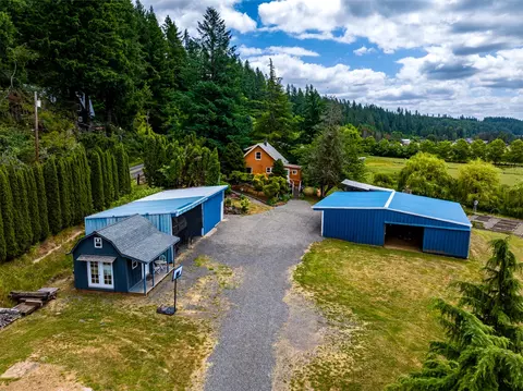 19223 S Mattooon, Estacada, OR 97023