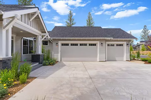 1189 NW Singleton Pl, Bend, OR 97703 photo 3