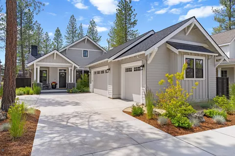 1189 NW Singleton Pl, Bend, OR 97703