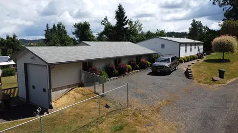 360 7th St, Scotts Mills, OR 97375