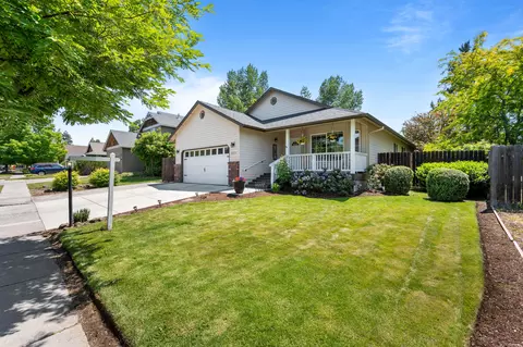2571 NE Brandon Ct, Bend, OR 97701
