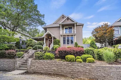 780 Laurel Ln, Jacksonville, OR 97530