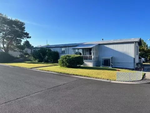 1515 NW Fir Ave #7, Redmond, OR 97756