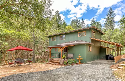 1111 Left Fork Humbug Creek Rd, Jacksonville, OR 97530