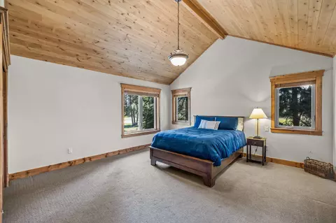 61475 Tam Mcarthur Loop, Bend, OR 97702 photo 27