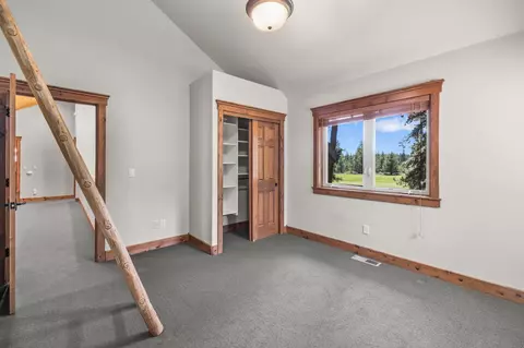 61475 Tam Mcarthur Loop, Bend, OR 97702 photo 33