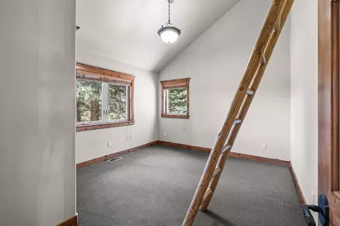 61475 Tam Mcarthur Loop, Bend, OR 97702 photo 32