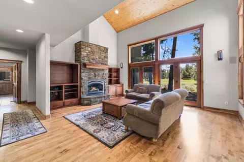 61475 Tam Mcarthur Loop, Bend, OR 97702 photo 6